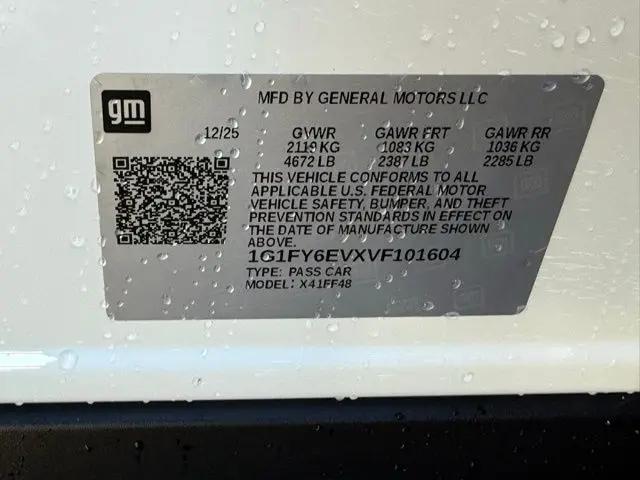 2027 Chevrolet Bolt LT FWD