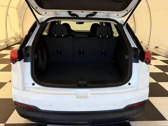 2027 Chevrolet Bolt LT FWD
