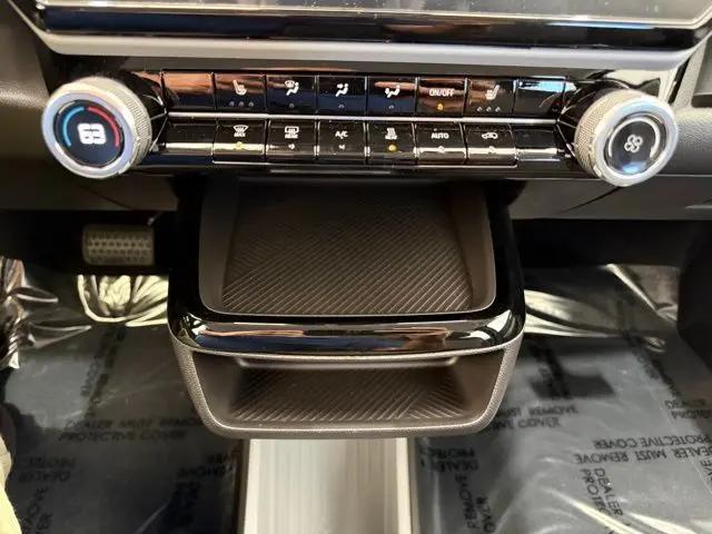 2027 Chevrolet Bolt LT FWD