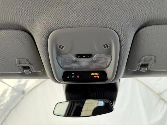 2027 Chevrolet Bolt LT FWD