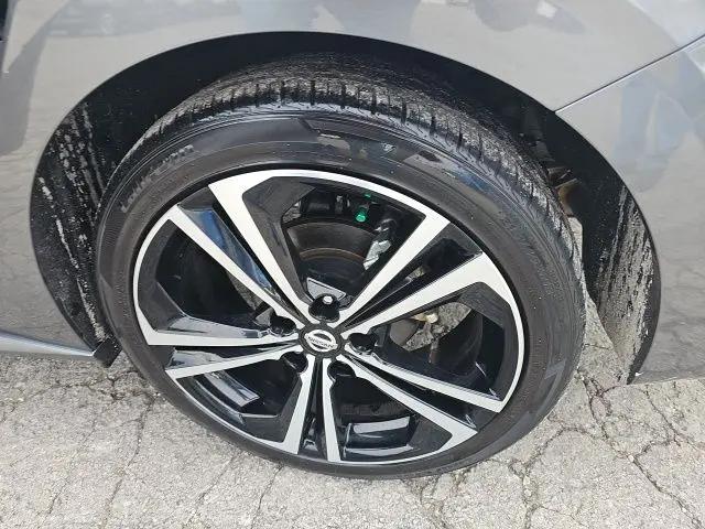 2023 Nissan Sentra SR Xtronic CVT