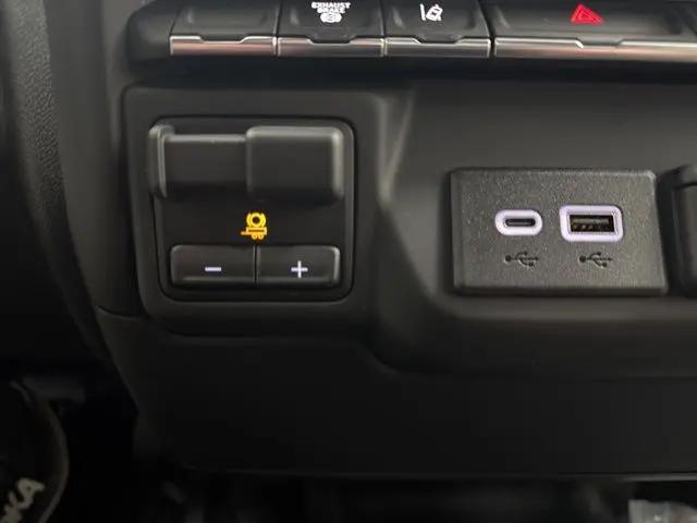 2025 Chevrolet Silverado 3500HD Work Truck