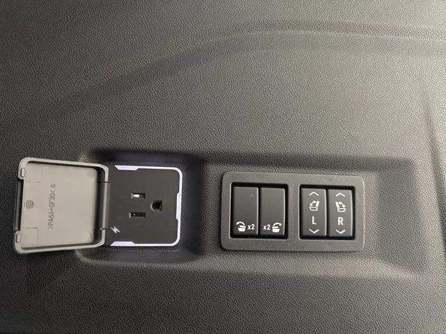 2026 Chevrolet Tahoe 4WD LT
