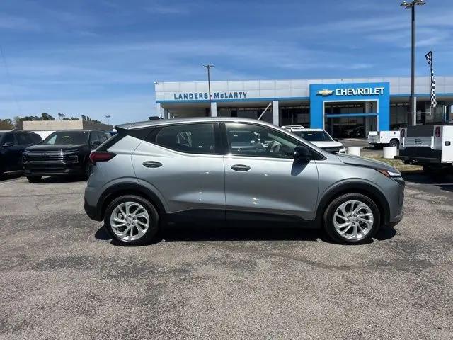 2027 Chevrolet Bolt LT FWD
