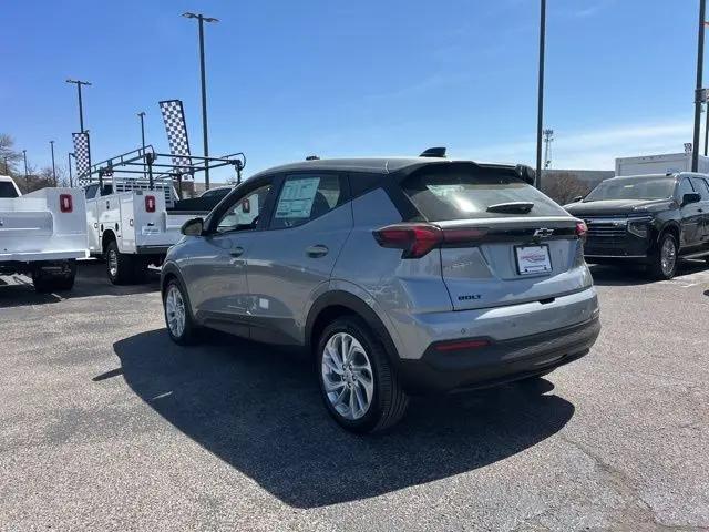 2027 Chevrolet Bolt LT FWD