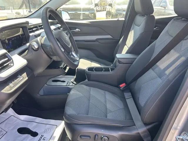 2027 Chevrolet Bolt LT FWD
