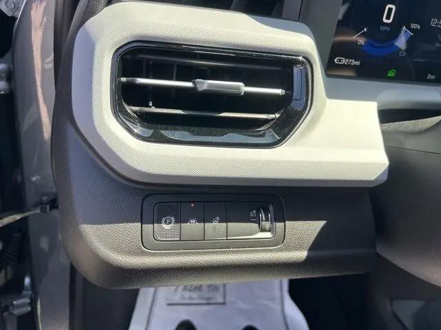 2027 Chevrolet Bolt LT FWD