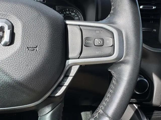 2022 Ram 1500 Big Horn Crew Cab 4x4 5'7" Box
