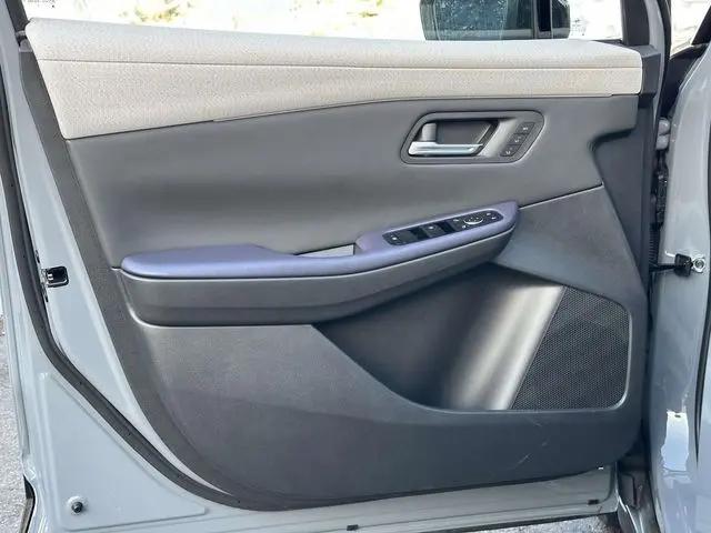 2026 Nissan LEAF PLATINUM+