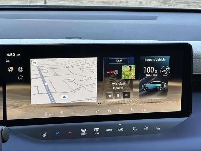 2026 Nissan LEAF PLATINUM+