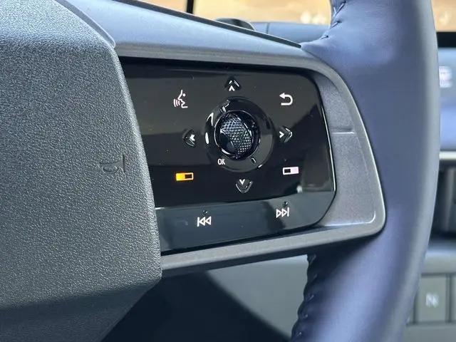 2026 Nissan LEAF PLATINUM+