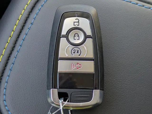 2026 Ford Maverick Lobo
