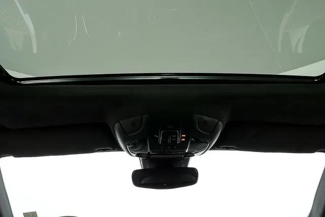 2022 Maserati Ghibli Modena Q4