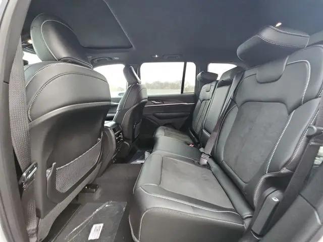 2026 Jeep Grand Cherokee Altitude 4x4