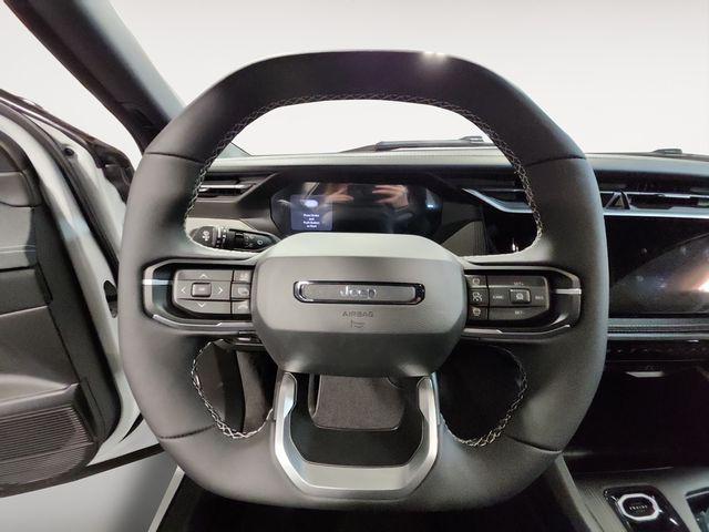 2026 Jeep Cherokee Laredo 4x4