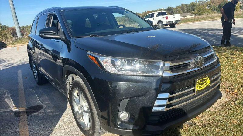 2017 Toyota Highlander Limited