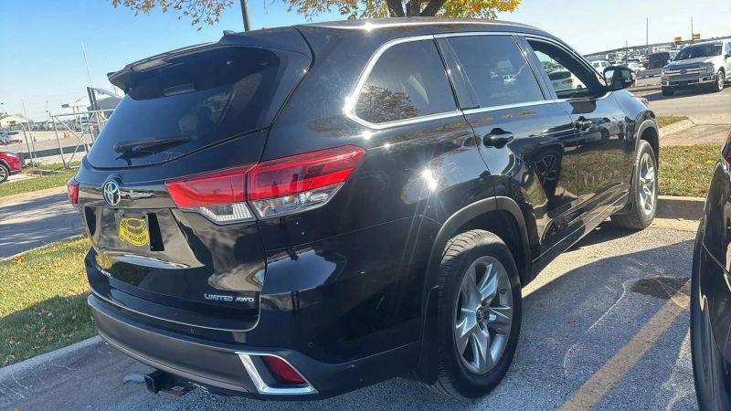 2017 Toyota Highlander Limited