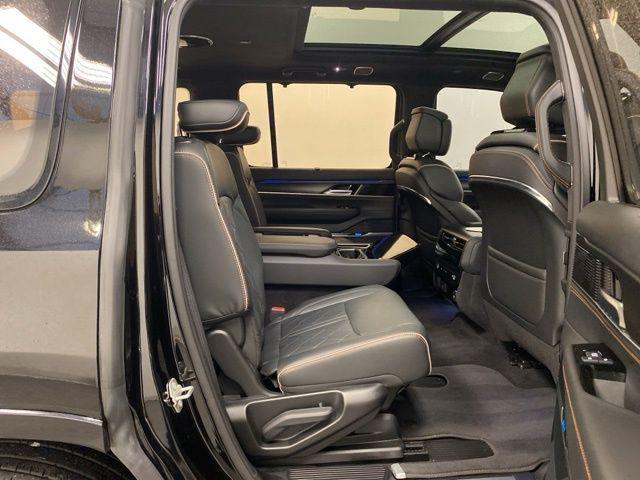 2024 Jeep Grand Wagoneer Series III Obsidian 4x4