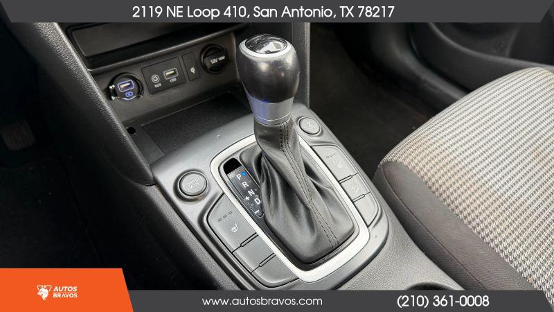 2021 Hyundai Kona SEL Plus