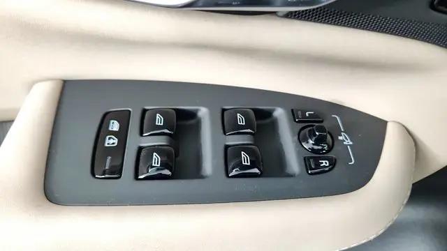 2026 Volvo XC90 Plug-In Hybrid Plus, T8 AWD, Electric/Gasoline, Bright, 7 Seats
