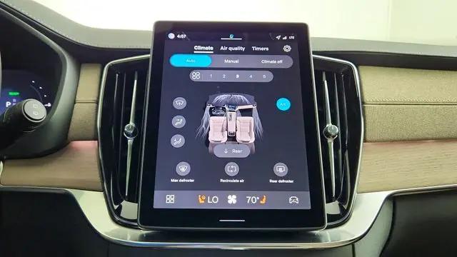2026 Volvo XC90 Plug-In Hybrid Plus, T8 AWD, Electric/Gasoline, Bright, 7 Seats