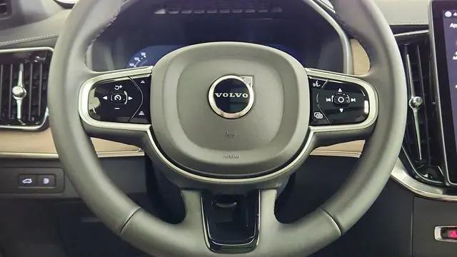 2026 Volvo XC90 Plug-In Hybrid Plus, T8 AWD, Electric/Gasoline, Bright, 7 Seats