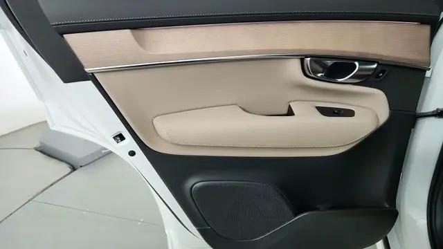 2026 Volvo XC90 Plug-In Hybrid Plus, T8 AWD, Electric/Gasoline, Bright, 7 Seats