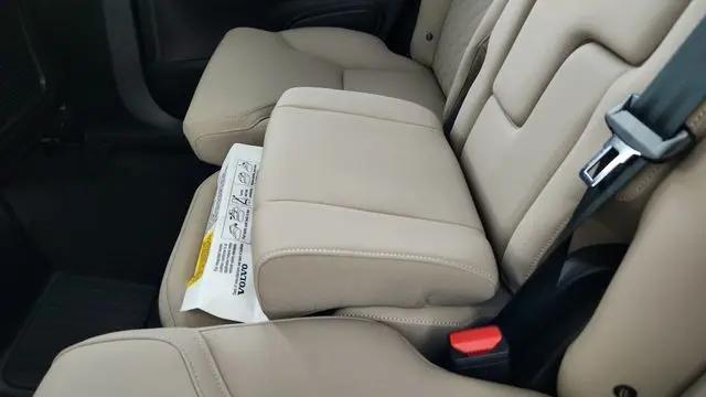 2026 Volvo XC90 Plug-In Hybrid Plus, T8 AWD, Electric/Gasoline, Bright, 7 Seats