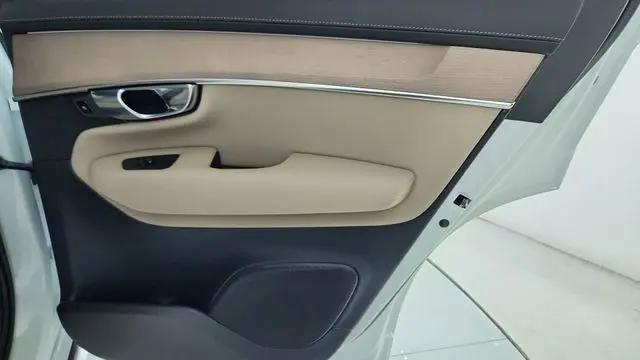 2026 Volvo XC90 Plug-In Hybrid Plus, T8 AWD, Electric/Gasoline, Bright, 7 Seats