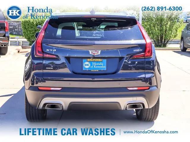 2022 Cadillac XT4 Premium Luxury