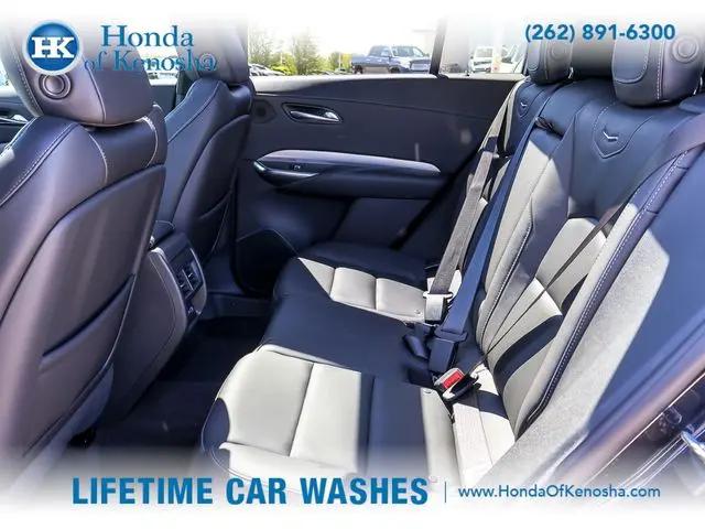 2022 Cadillac XT4 Premium Luxury