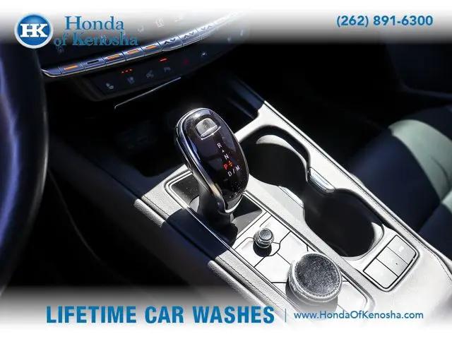 2022 Cadillac XT4 Premium Luxury
