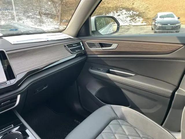 2026 Volkswagen Atlas SEL Premium R-Line