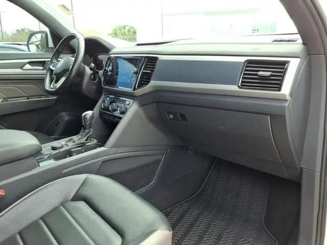 2023 Volkswagen Atlas Cross Sport 3.6L V6 SEL Premium R-Line