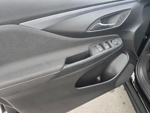 2026 Buick NV Preferred FWD