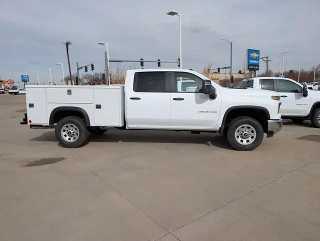 2026 Chevrolet Silverado 3500HD Crew Cab, Long Bed, WT Dual Rear Wheel, RWD
