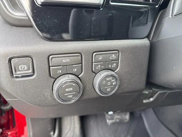 2026 Chevrolet Silverado 1500 4WD Crew Cab Standard Bed RST