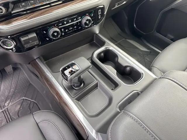 2026 Chevrolet Silverado 1500 4WD Crew Cab Standard Bed RST