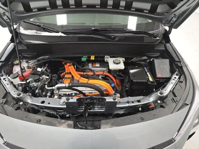 2027 Chevrolet Bolt RS FWD