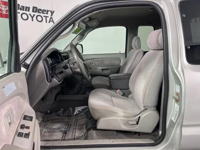2004 Toyota Tacoma Base V6