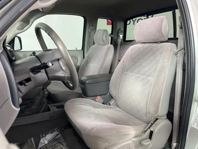 2004 Toyota Tacoma Base V6