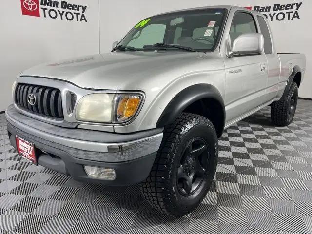 2004 Toyota Tacoma Base V6
