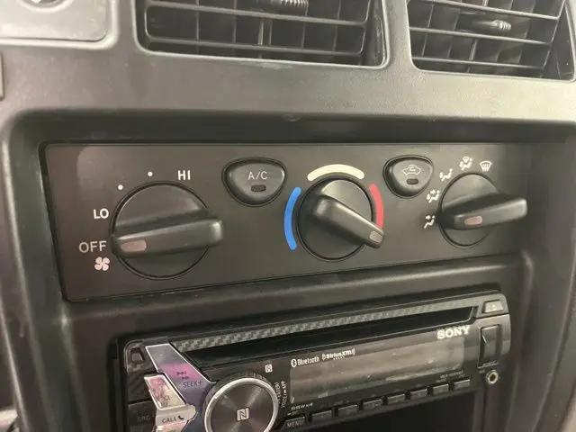 2004 Toyota Tacoma Base V6