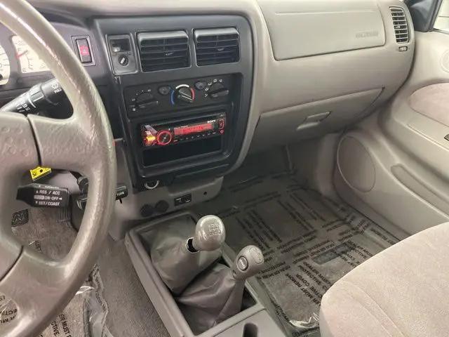 2004 Toyota Tacoma Base V6