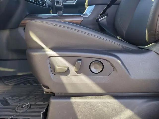 2026 Chevrolet Silverado 1500 4WD Crew Cab Short Bed RST