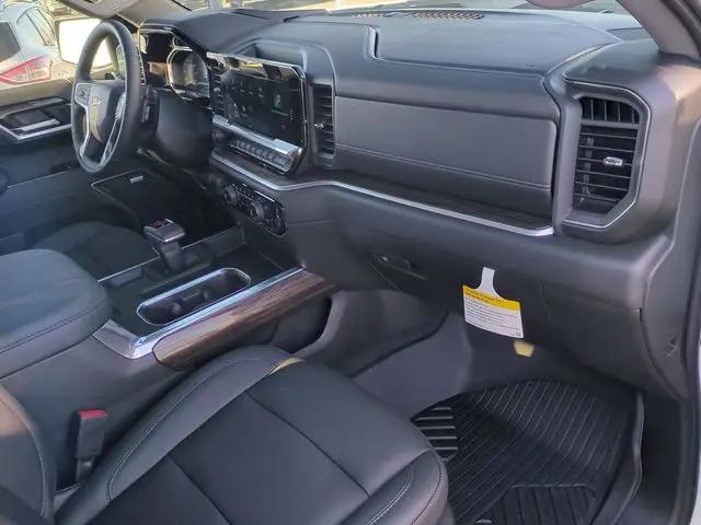 2026 Chevrolet Silverado 1500 4WD Crew Cab Short Bed RST
