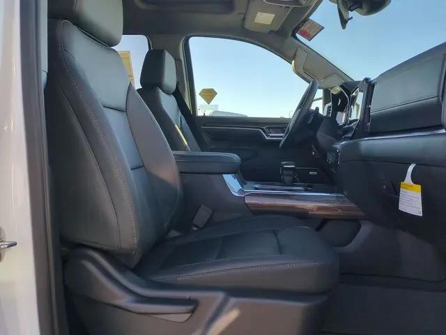 2026 Chevrolet Silverado 1500 4WD Crew Cab Short Bed RST