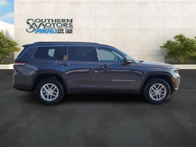 2025 Jeep Grand Cherokee L Laredo 4x2