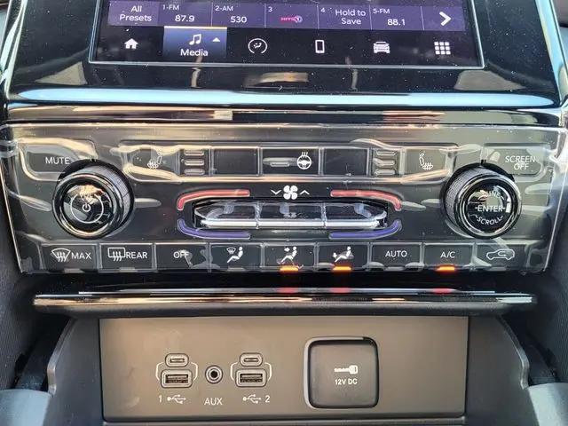 2025 Jeep Grand Cherokee L Laredo 4x2