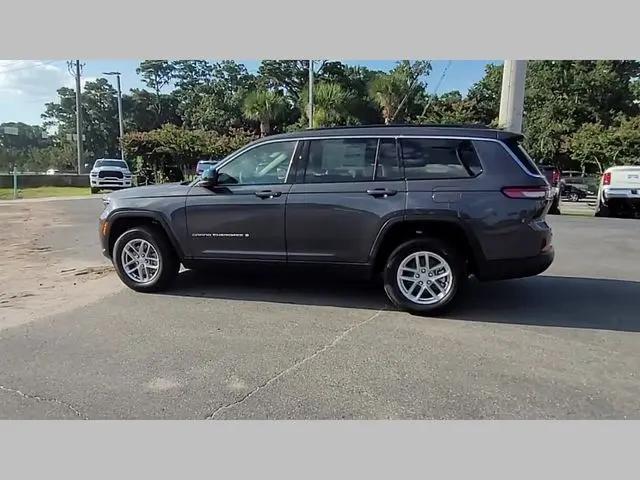 2025 Jeep Grand Cherokee L Laredo 4x2